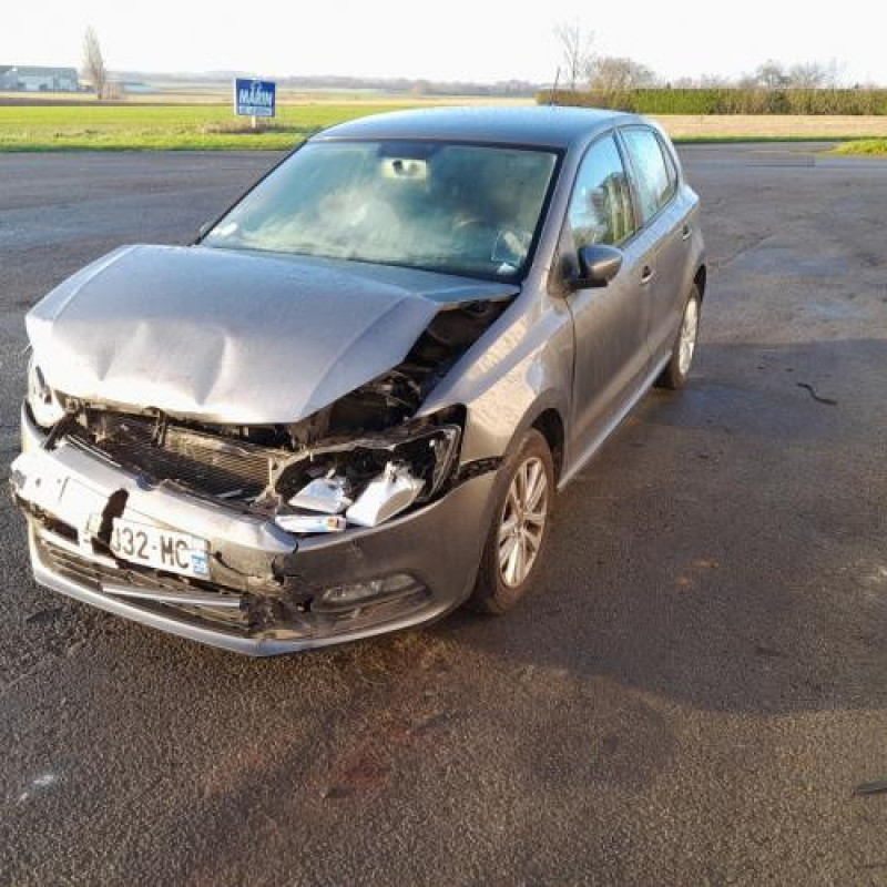 Reservoir essence VOLKSWAGEN POLO 5 Photo n°1