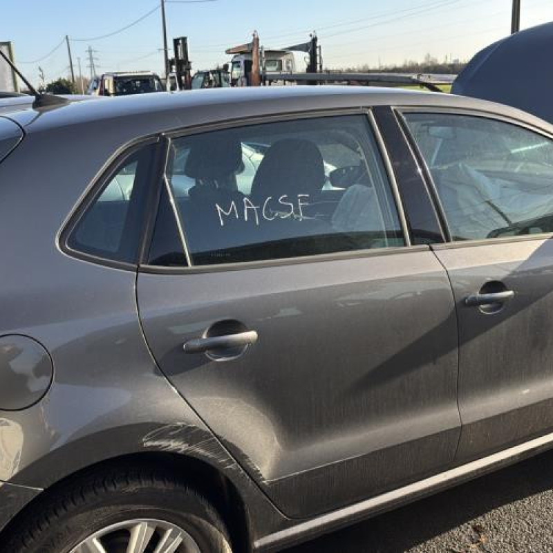 Reservoir essence VOLKSWAGEN POLO 5 Photo n°13