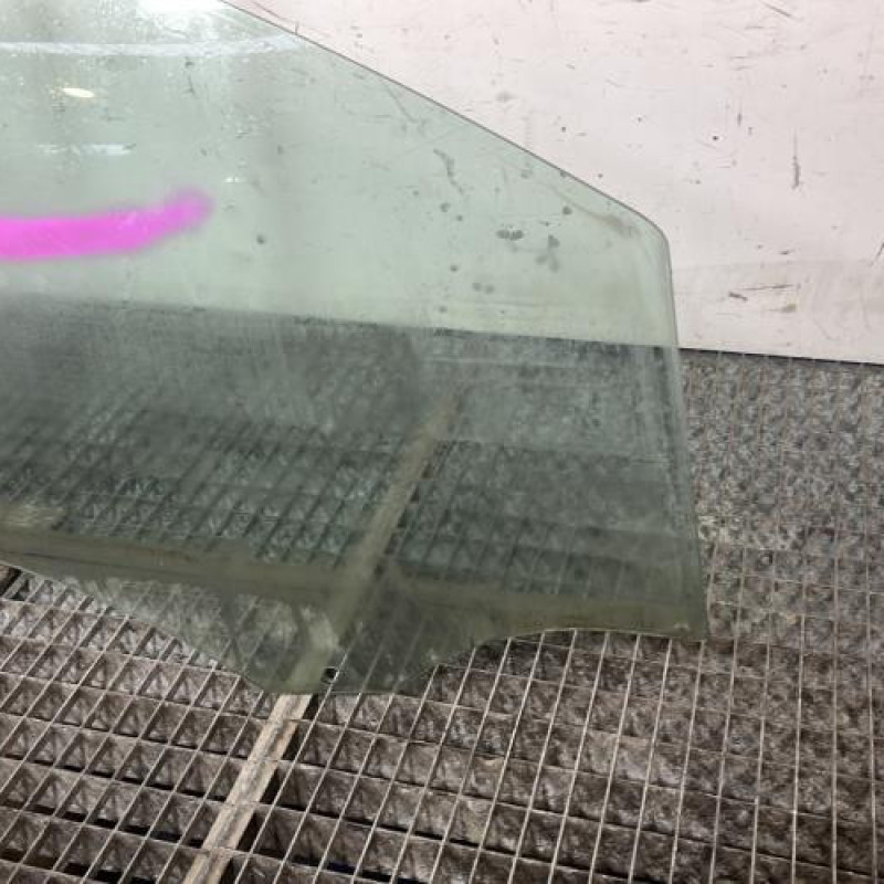 Vitre avant droit CITROEN C2 Photo n°2