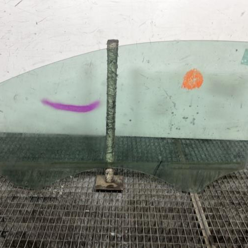 Vitre avant droit CITROEN C2 Photo n°4