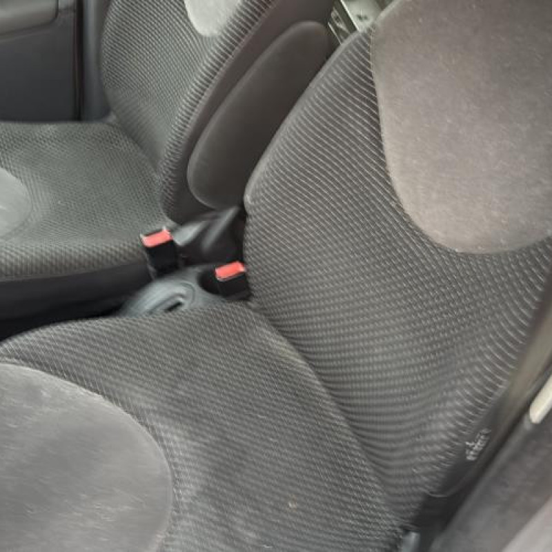 Compresseur clim CITROEN C3 1 Photo n°14