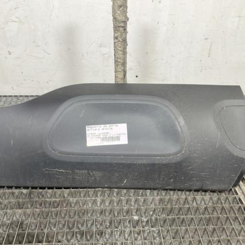 Baguette de porte arriere droite CITROEN C5 AIRCROSS Photo n°1