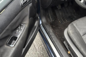 Bouton de coffre PEUGEOT 607