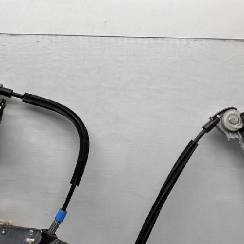 Leve vitre electrique avant droit PEUGEOT 607 Photo n°2