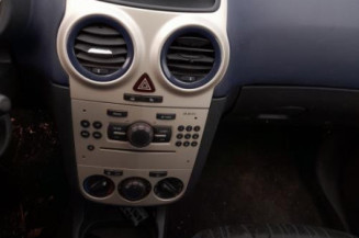 Custode avant gauche OPEL CORSA D