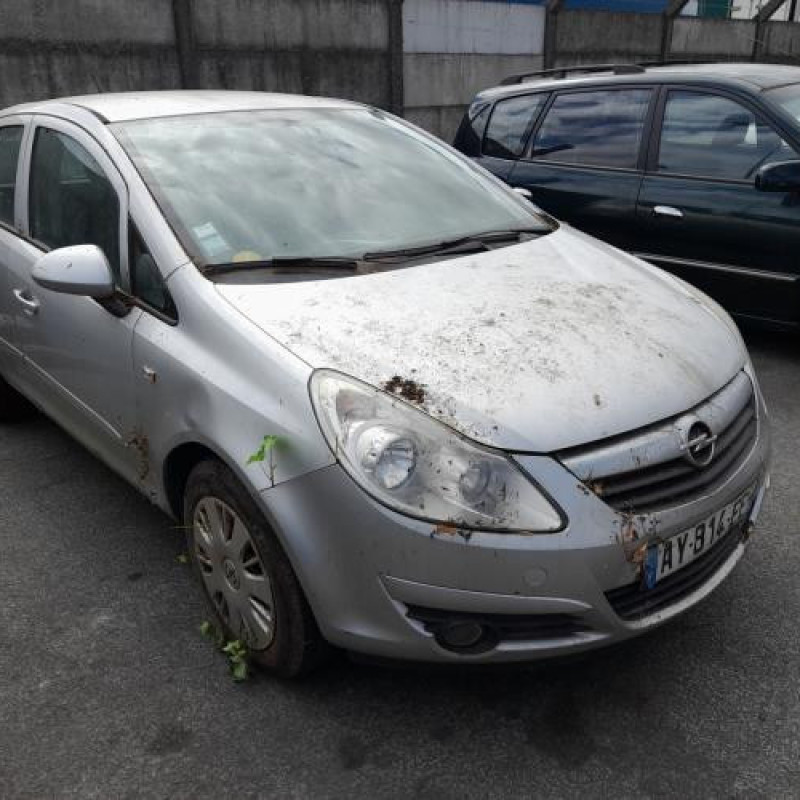 Face avant OPEL CORSA D Photo n°4