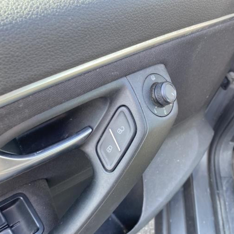 Reservoir essence VOLKSWAGEN POLO 5 Photo n°10