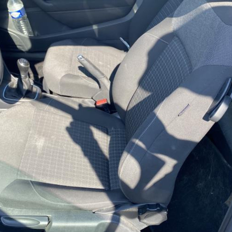 Reservoir essence VOLKSWAGEN POLO 5 Photo n°12