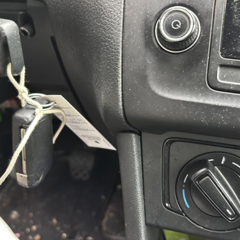 Reservoir essence VOLKSWAGEN POLO 5 Photo n°8