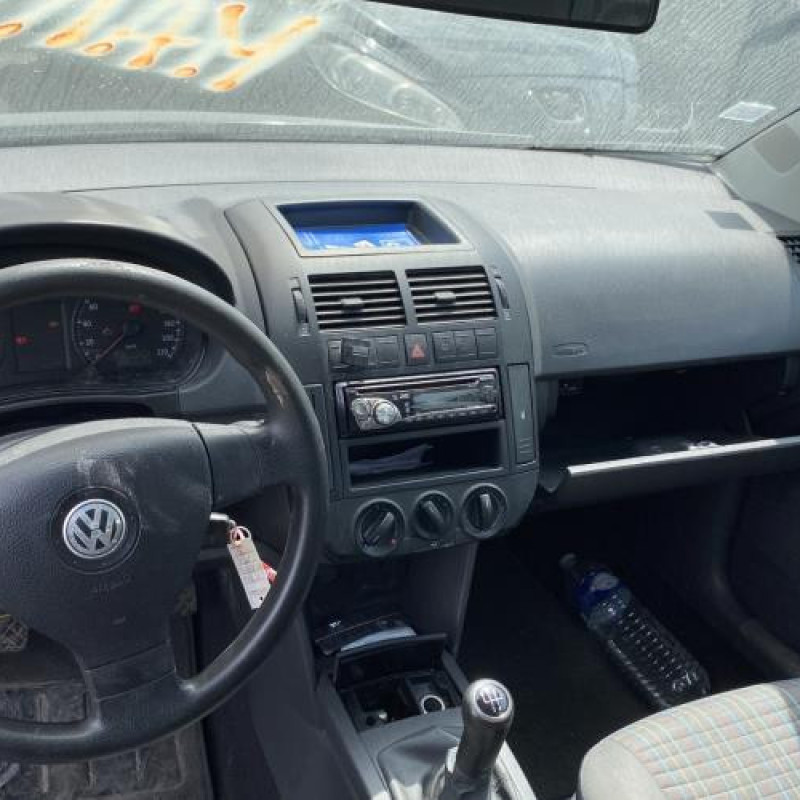 Feu arriere principal droit (feux) VOLKSWAGEN POLO 4 Photo n°18