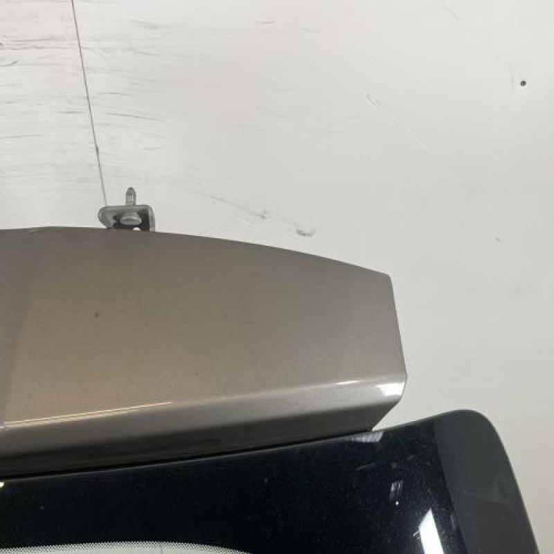 Malle/Hayon arriere PEUGEOT 208 1 Photo n°3