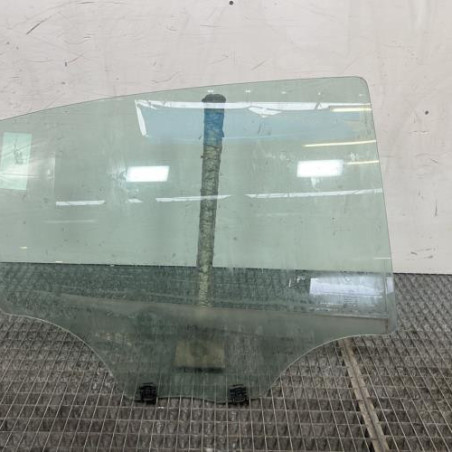 Vitre arriere droit PEUGEOT 208 1 Photo n°1