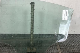 Vitre arriere droit PEUGEOT 208 1