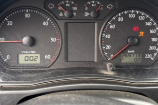 Feu arriere principal gauche (feux) VOLKSWAGEN POLO 4