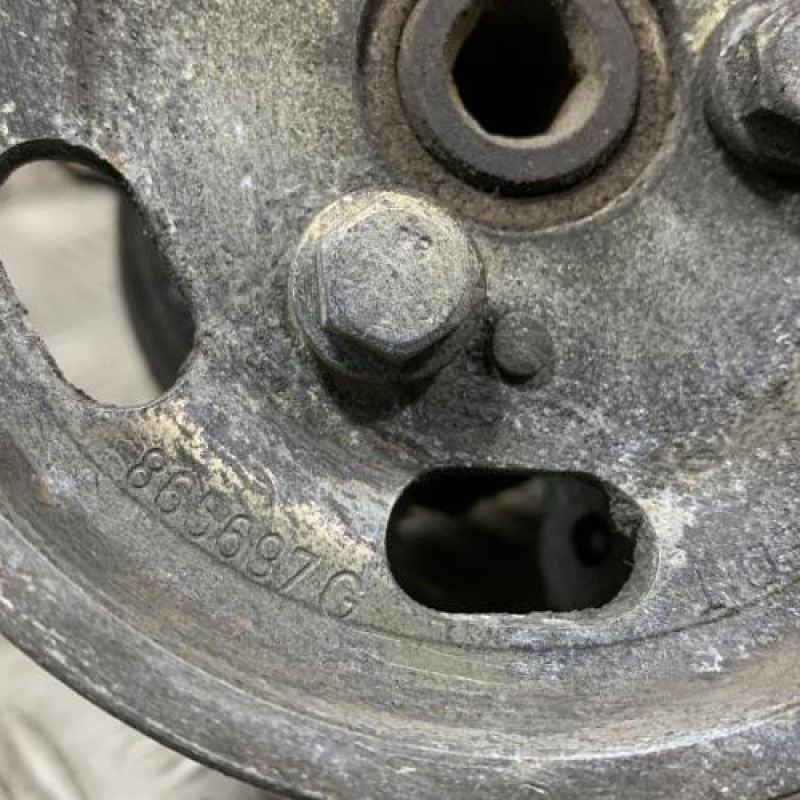 Pompe de direction RENAULT CLIO 2 Photo n°2