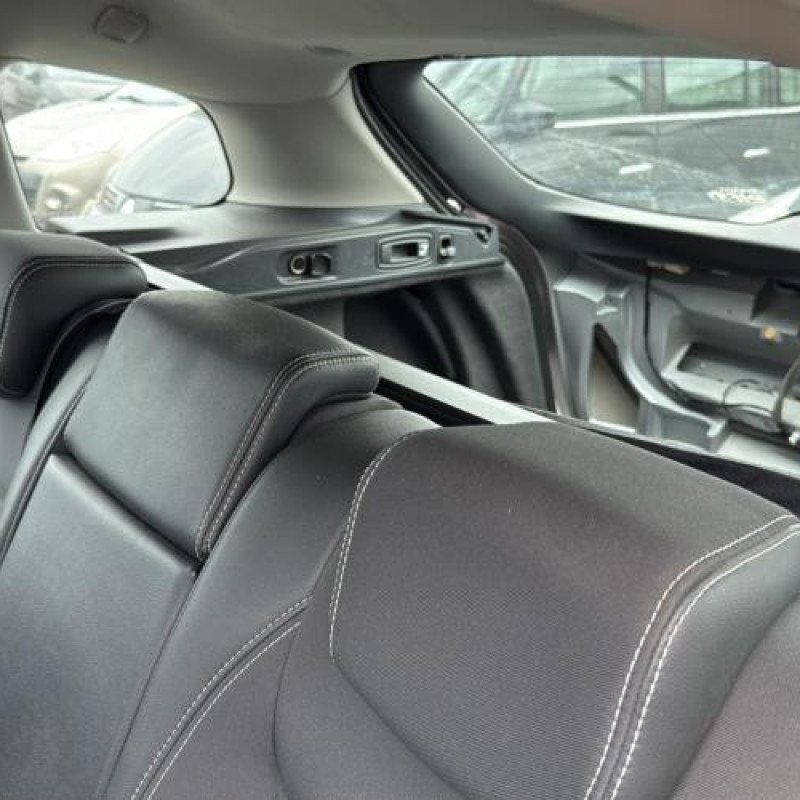 Alternateur RENAULT LAGUNA 3 Photo n°19