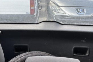 Feu arriere principal gauche (feux) VOLKSWAGEN POLO 4