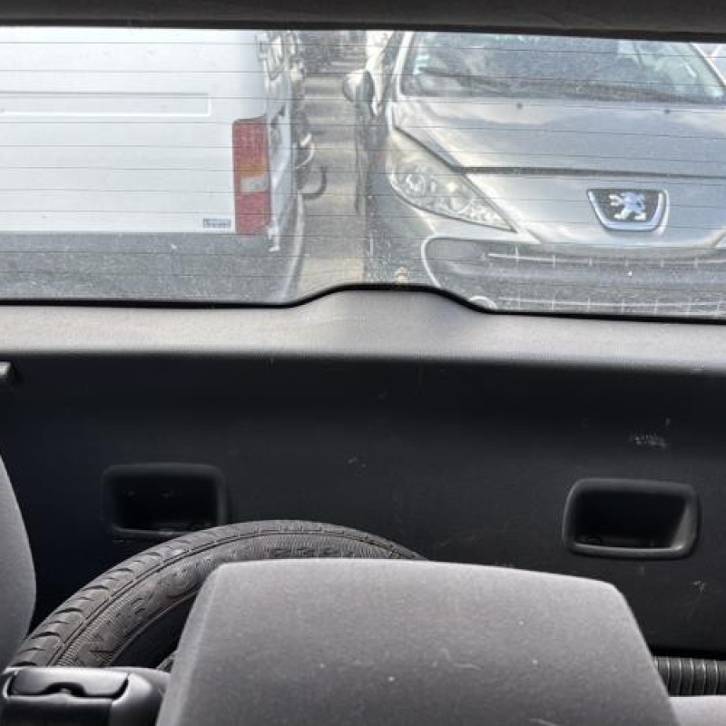 Feu arriere principal gauche (feux) VOLKSWAGEN POLO 4 Photo n°14