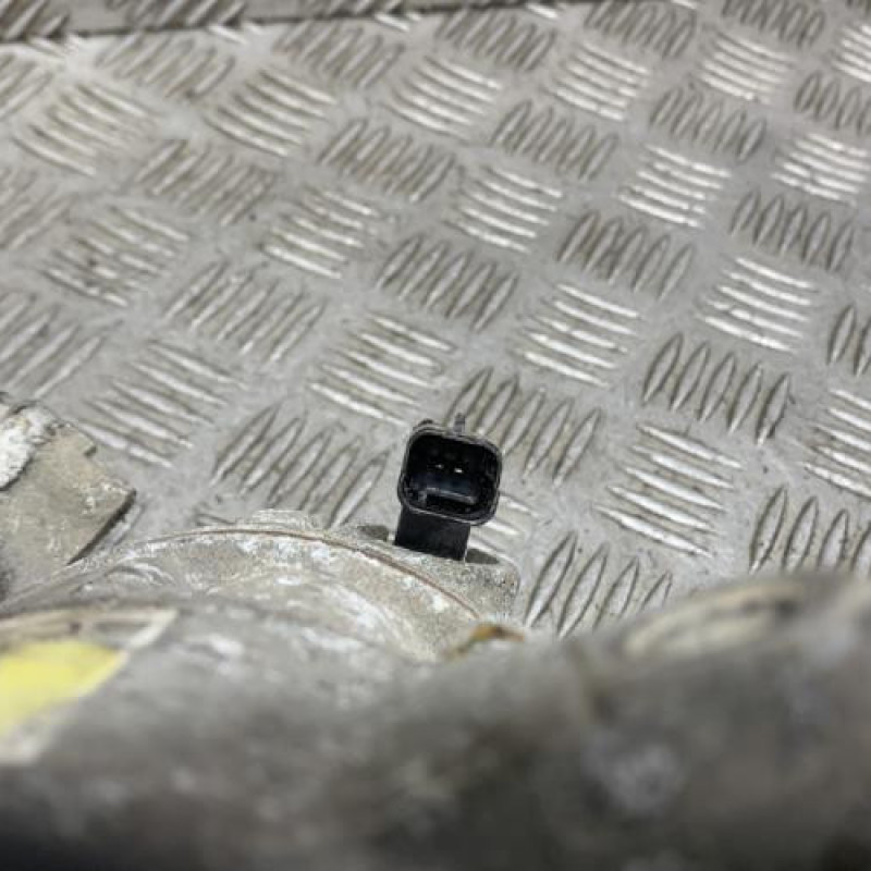 Compresseur clim PEUGEOT 308 2 Photo n°3