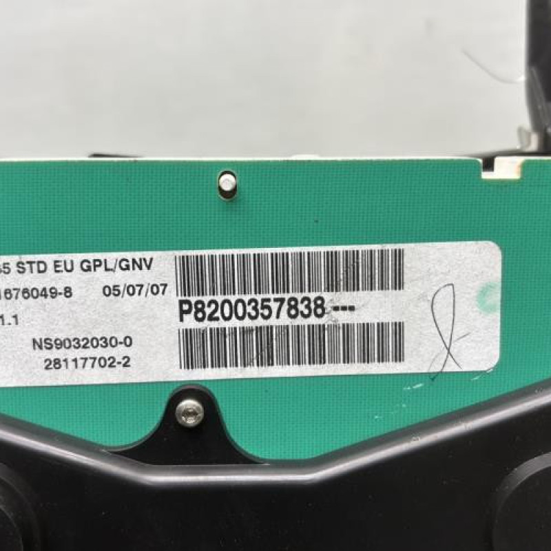 Compteur RENAULT CLIO 2 CAMPUS Photo n°6