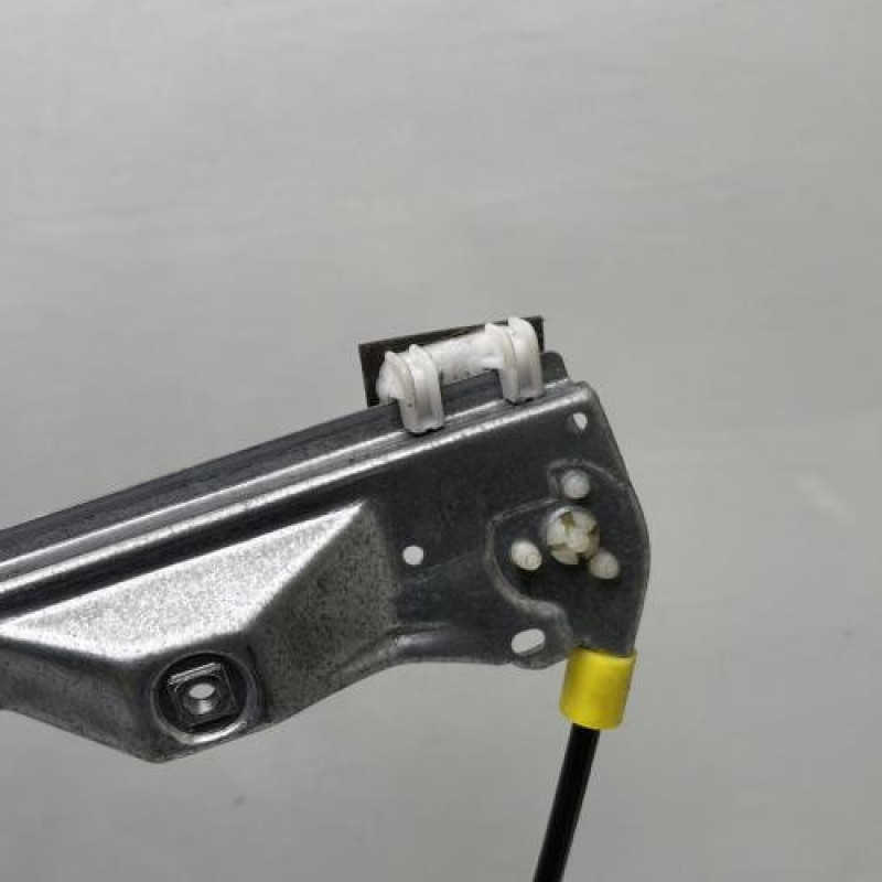 Leve vitre electrique avant gauche RENAULT CLIO 2 CAMPUS Photo n°6