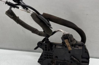 Serrure arriere droit RENAULT CLIO 4