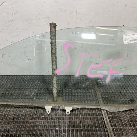 Vitre avant gauche RENAULT TWINGO 2 Photo n°1