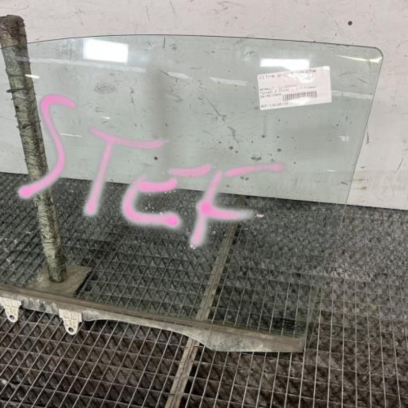 Vitre avant gauche RENAULT TWINGO 2 Photo n°3