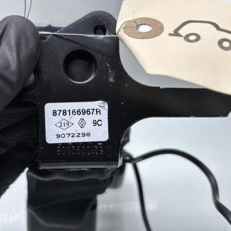 Attache ceinture arriere droit RENAULT CLIO 4 Photo n°4