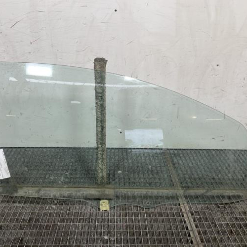 Vitre avant droit CITROEN C1 1 Photo n°1