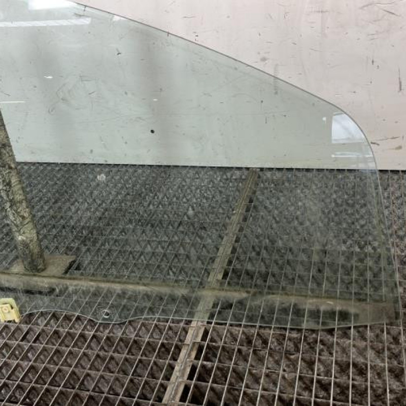 Vitre avant droit CITROEN C1 1 Photo n°2