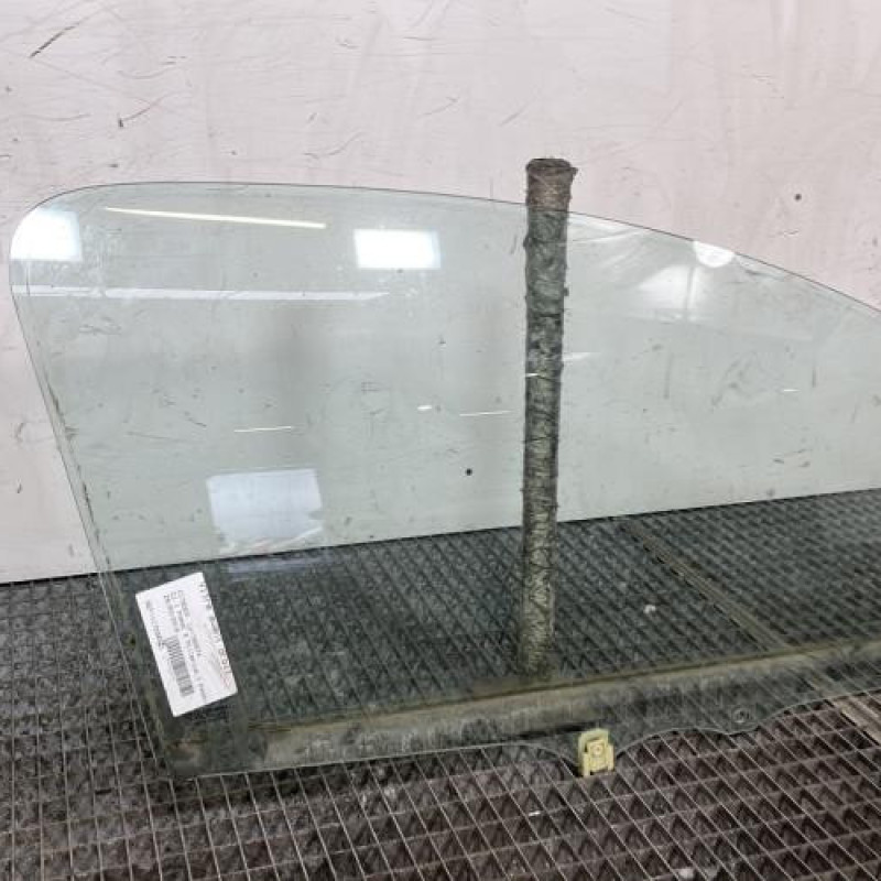 Vitre avant droit CITROEN C1 1 Photo n°3