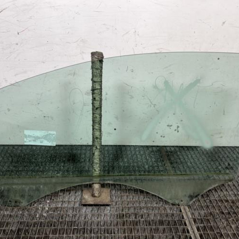 Vitre avant droit CITROEN C2 Photo n°4