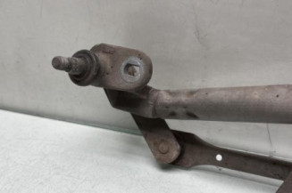 Moteur essuie glace avant PEUGEOT 106