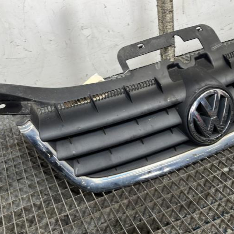 Calandre VOLKSWAGEN TOURAN 1 Photo n°2