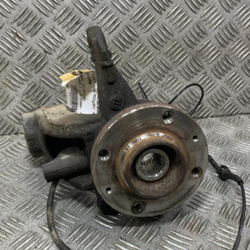 Pivot de moyeu avant gauche CITROEN C3 3 Photo n°1