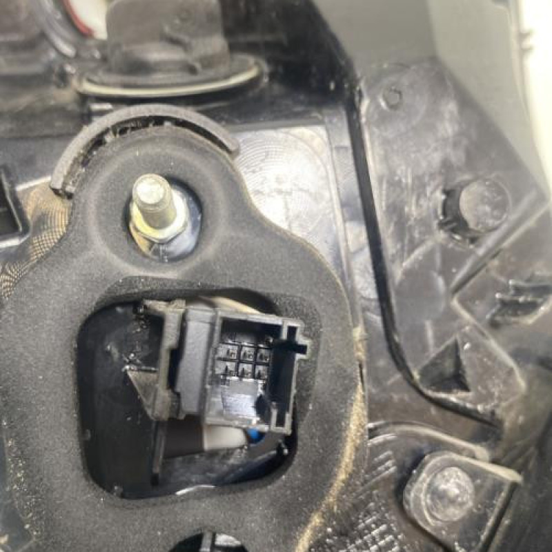 Feu arriere principal droit (feux) PEUGEOT 308 2 Photo n°4