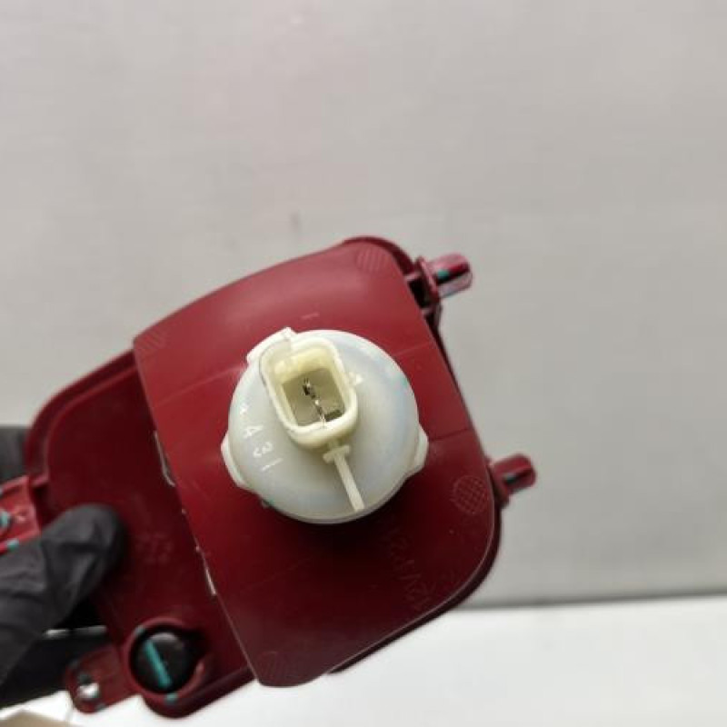 Anti brouillard arriere gauche CITROEN C5 AIRCROSS Photo n°4