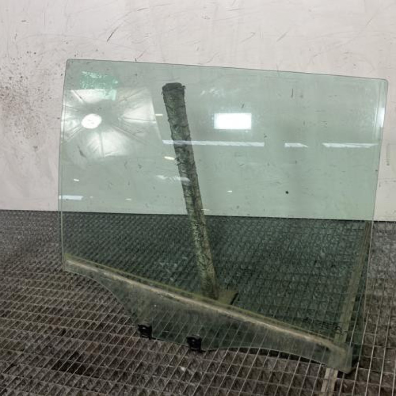 Vitre arriere droit CITROEN C4 GRAND PICASSO 2 Photo n°2