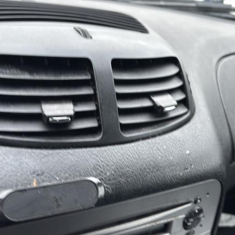 Vitre arriere gauche ALFA ROMEO 147 Photo n°20