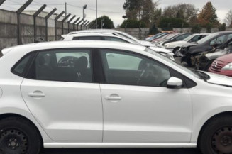 Reservoir essence VOLKSWAGEN POLO 5