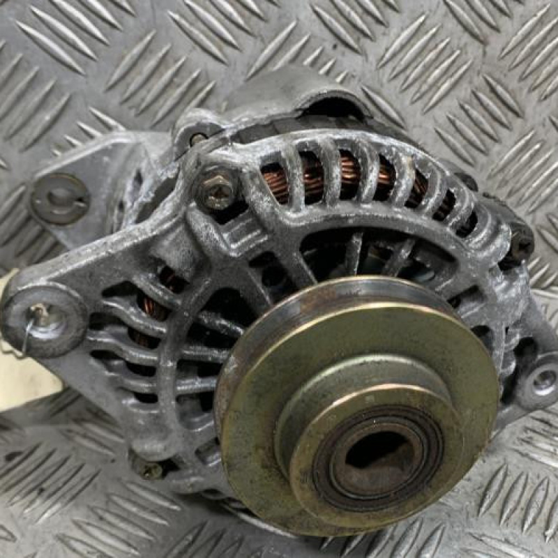 Alternateur NISSAN PRIMERA 4 Photo n°1