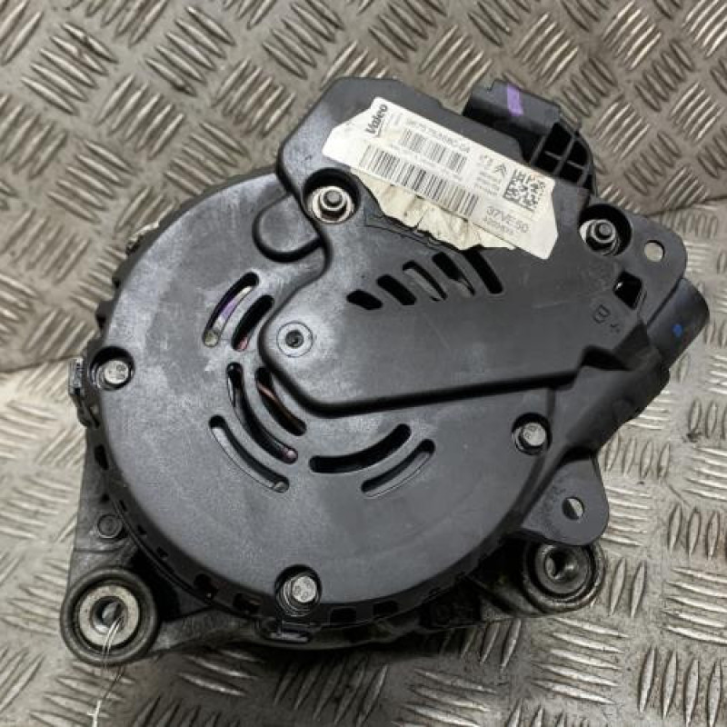 Alternateur PEUGEOT 208 1 Photo n°1