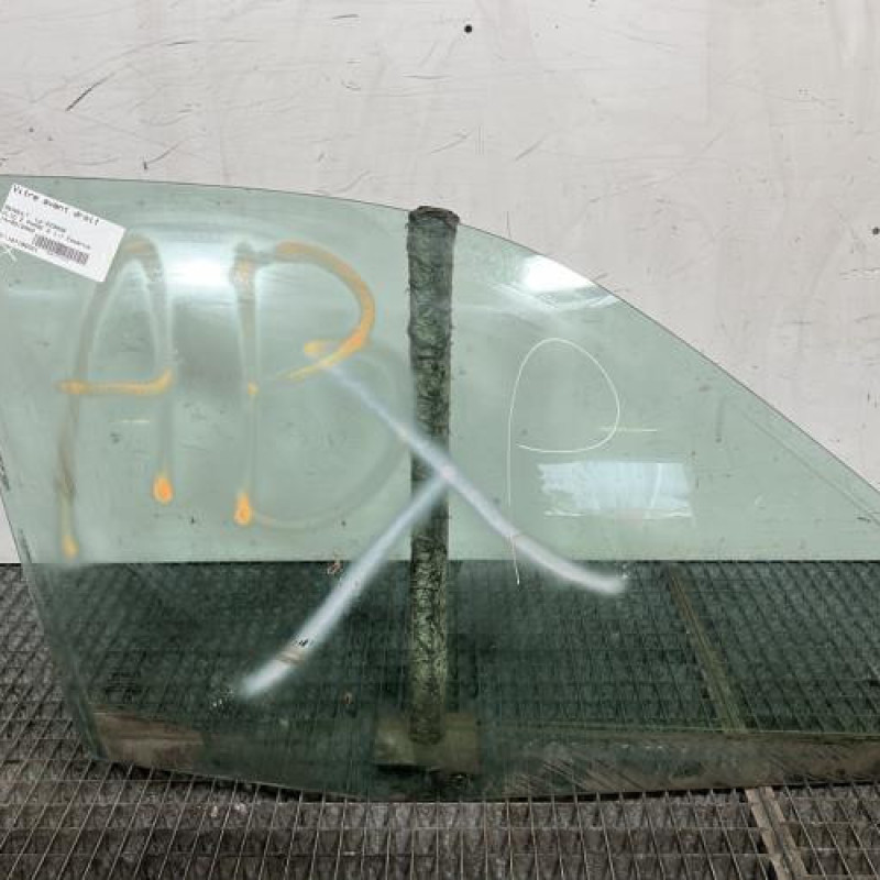 Vitre avant droit RENAULT CLIO 2 Photo n°1