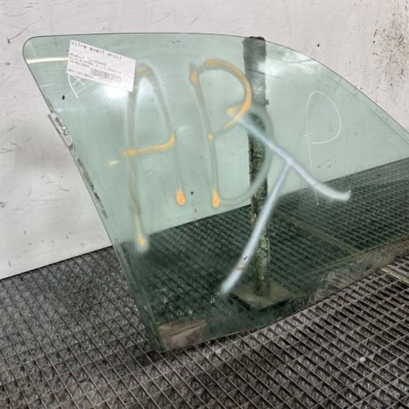 Vitre avant droit RENAULT CLIO 2 Photo n°3