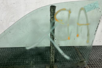 Vitre avant droit RENAULT CLIO 2