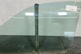Vitre avant gauche RENAULT CLIO 2 Photo n°1