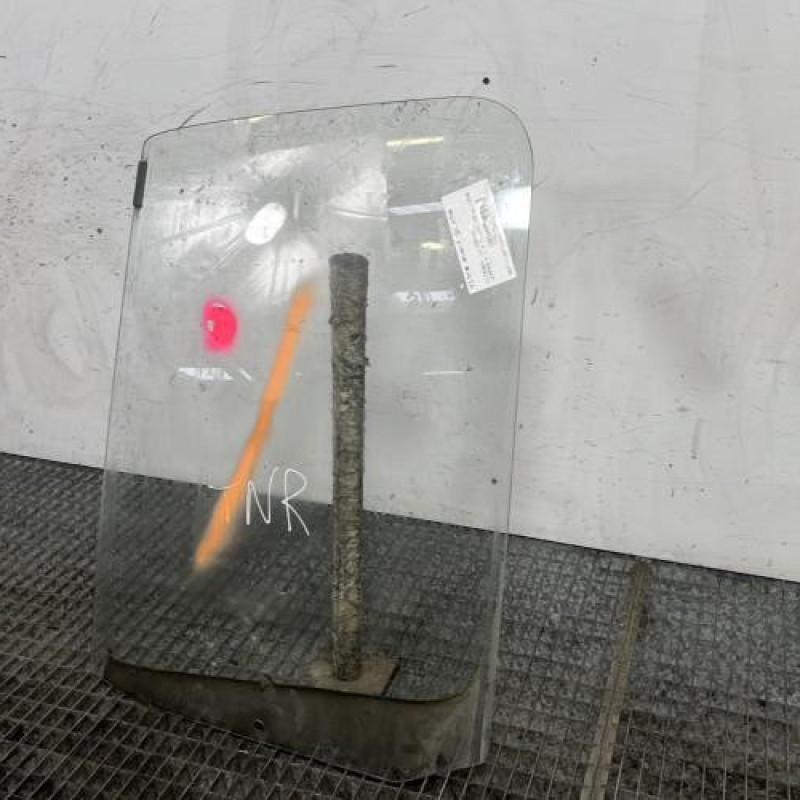 Vitre avant gauche CITROEN JUMPER 1 Photo n°3