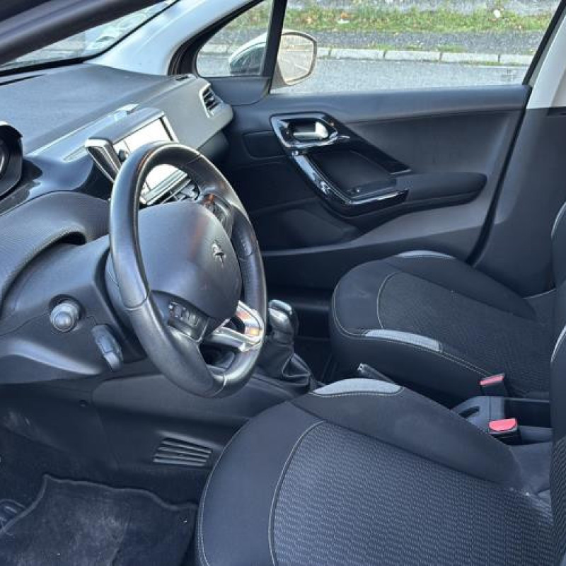 Amortisseur avant gauche PEUGEOT 208 1 Photo n°4