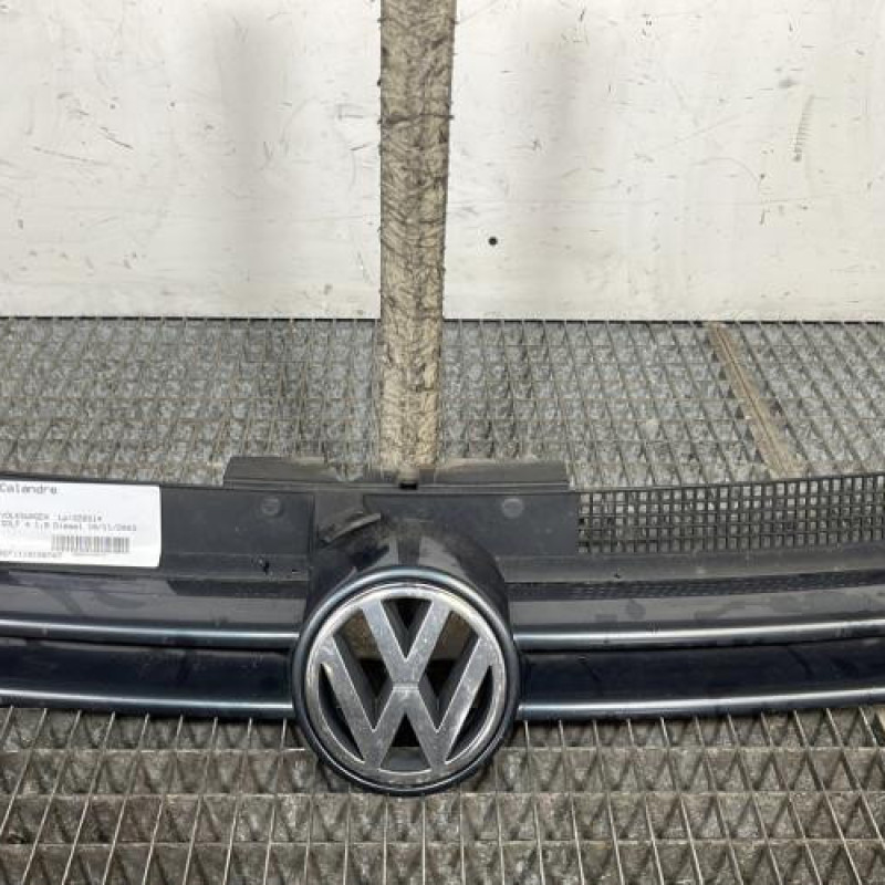 Calandre VOLKSWAGEN GOLF 4 Photo n°1